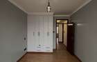 3 Bed Apartment with En Suite in Riverside - 9
