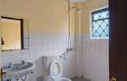 4 Bed Apartment with Swimming Pool in Kilimani - 8