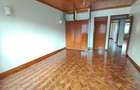 3 Bed Apartment with En Suite at Brookside Drive - 12