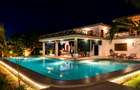 3 Bed Villa with En Suite at Ocean Breeze - 1