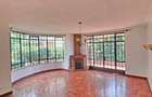 5 Bed Townhouse with En Suite at Lavington Green - 7