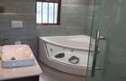 6 Bed House with En Suite at Loresho Area - 5