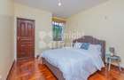 3 Bed Apartment with Swimming Pool at Hendred Road - 5