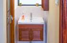 1 Bed Apartment with En Suite at Kilimani - 4