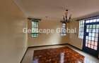 5 Bed House with En Suite in Runda - 2