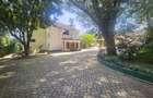5 Bed House with En Suite in Runda - 20