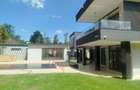 5 Bed House with En Suite in Nyari - 1