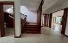 6 Bed Townhouse with En Suite in Lavington - 9