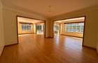 5 Bed House with En Suite in Nyari - 10