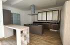 4 Bed Apartment with En Suite at Riverside Drive - 8