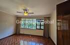 5 Bed House with En Suite in Runda - 11