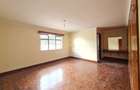 4 Bed Townhouse with En Suite in Westlands Area - 10