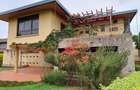 5 Bed House with En Suite at Soraya Drive - 5