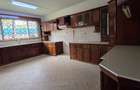 5 Bed Townhouse with En Suite at Lavington - 14