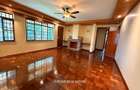 6 Bed House with Garden in Nyari - 3