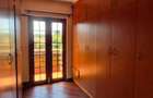 4 Bed Villa with En Suite in Windsor - 2
