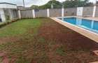 5 Bed Townhouse with En Suite at Lavington - 20