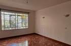 3 Bed Apartment with En Suite in Kilimani - 10