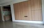 1 Bed Apartment with En Suite in Riverside - 2