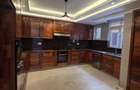 5 Bed Townhouse with En Suite in Lavington - 3