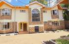 5 Bed Townhouse with En Suite at Mugumo Road - 1