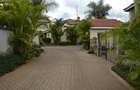 4 Bed Townhouse with En Suite at Palm Spring Gardens - 7