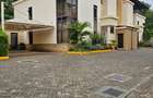 5 Bed Townhouse with En Suite in Lavington - 1