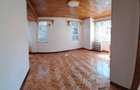 4 Bed House with En Suite in Spring Valley - 11