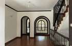 4 Bed House with En Suite in Riverside - 18