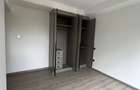 3 Bed Apartment with En Suite in Riverside - 10