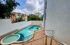 3 Bed Apartment with En Suite in Riverside - 18