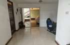 5 Bed House with En Suite in Lavington - 19