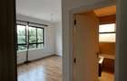 3 Bed Apartment with En Suite at Hatheru Road - 9