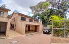 5 Bed Townhouse with En Suite at Lavington - 3