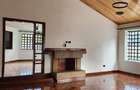 4 Bed House with En Suite in Lavington - 7
