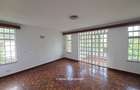 4 Bed House with Swimming Pool in Rosslyn - 9