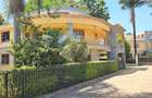5 Bed Townhouse with En Suite at Lavington Green - 6