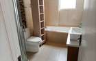 3 Bed Apartment with En Suite in Brookside - 10