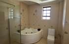 5 Bed Townhouse with En Suite in Runda - 8