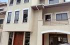 5 Bed Townhouse with En Suite in Lavington - 3