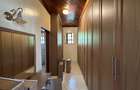 5 Bed Villa with En Suite at Lavington - 11