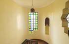 5 Bed House with En Suite at Nyari - 16
