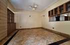 5 Bed Townhouse with En Suite in Lavington - 9