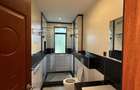 5 Bed Townhouse with En Suite in Lavington - 9