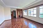 5 Bed House with En Suite in Runda - 9
