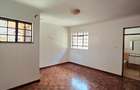 5 Bed Townhouse with En Suite in Lavington - 12