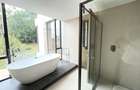 5 Bed Townhouse with En Suite in Lavington - 4