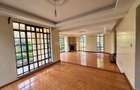 5 Bed Townhouse with En Suite at Lavington Green - 8