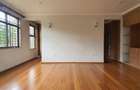 5 Bed Townhouse with En Suite in Lavington - 9