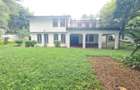4 Bed House with En Suite at Hillview - 1